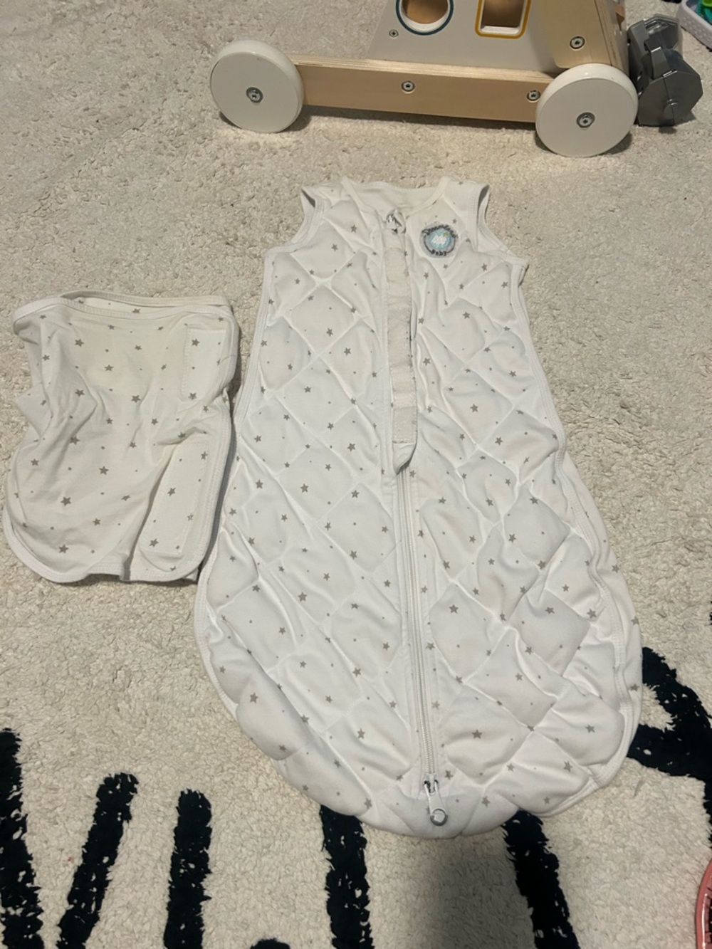 White Star-Print Quilted Baby Sleep Sack - Zip Front